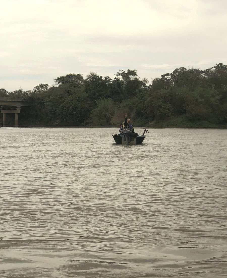 Barco de pesca no Rio Paracatu
